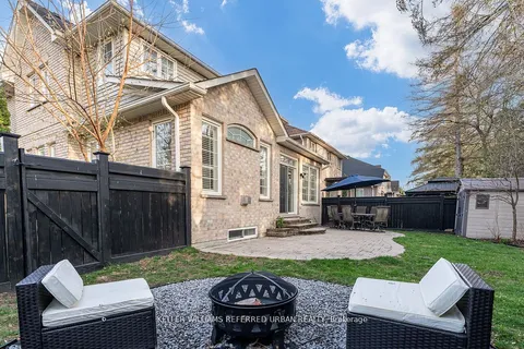 2 Thistledown Crescent, ON L1R 3P2