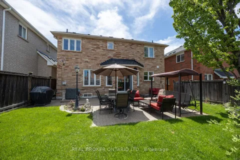 4 Taverner Crescent, ON L1T 4P7