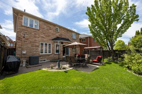 4 Taverner Crescent, ON L1T 4P7