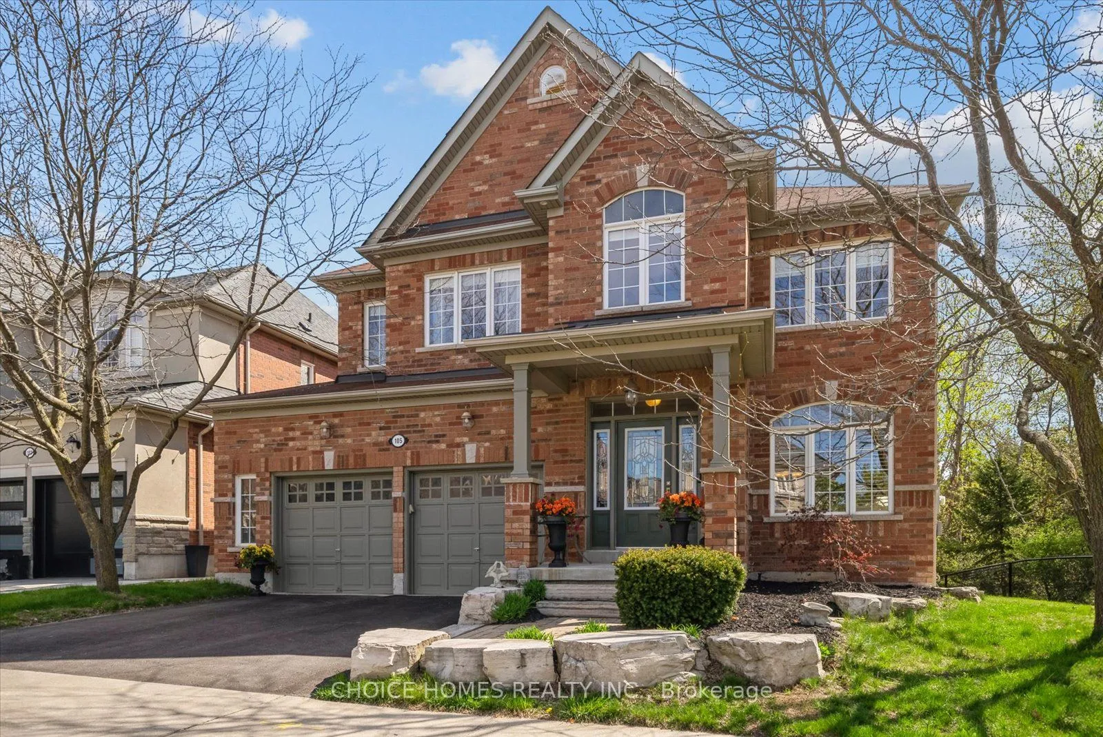 105 Rivers Edge Place, ON L1R 0G5