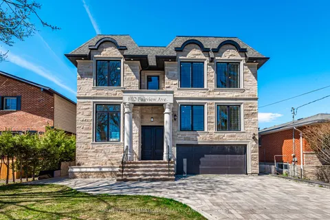 802 Fairview Avenue, ON L1W 1M8