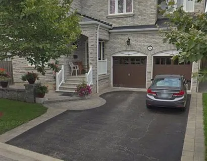 34 Westgate Avenue, ON L1Z 1R8