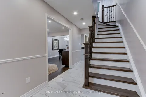 73 Addley Crescent, ON L1T 1V3