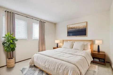45 Wellpark Boulevard, ON M1V 1A6