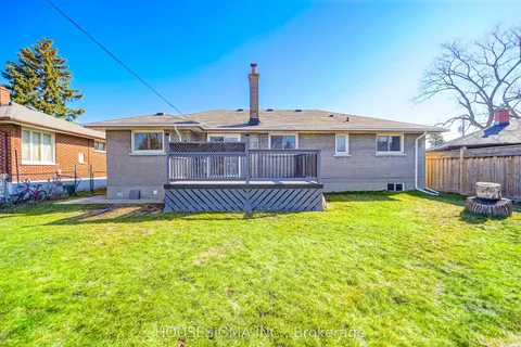28 Sandra Street, ON L1H 3W3