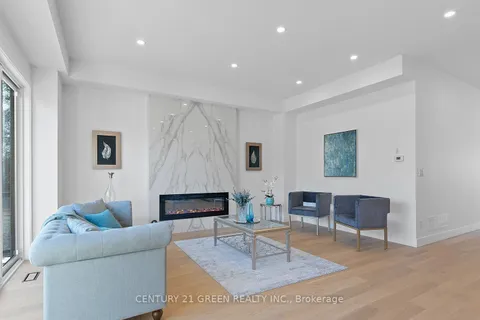 67 Bexhill Avenue, ON M1L 3B7