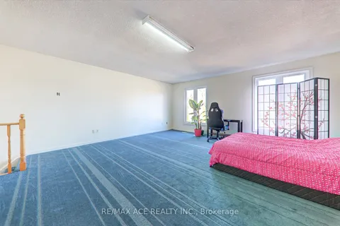 6 Rockwood Drive, ON M1M 3N1