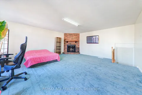 6 Rockwood Drive, ON M1M 3N1