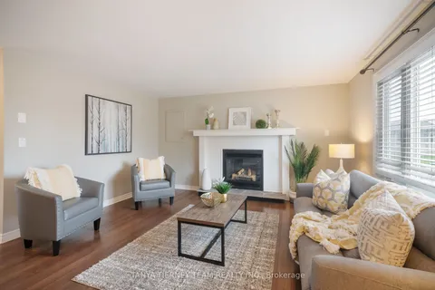 18 The Cove Road, ON L1B 1B9