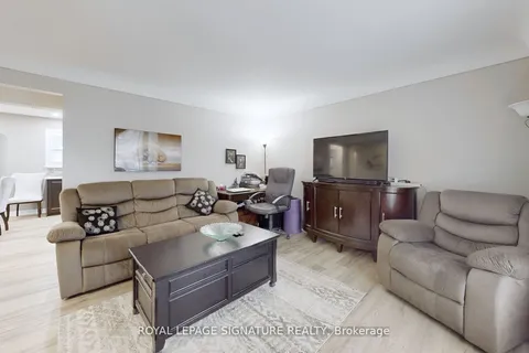 333 Ridgeway Avenue, ON L1J 2T9