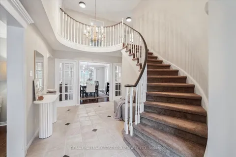 26 Simonds Drive, ON L1S 4X2