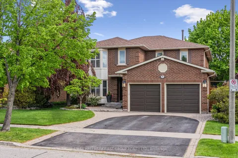 26 Simonds Drive, ON L1S 4X2