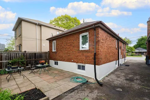 334 O'Connor Drive, ON M4J 2V3