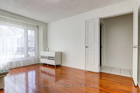 64 Alexmuir Boulevard, ON M1V 1K1