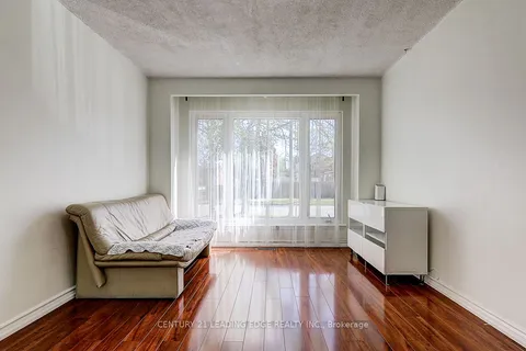 64 Alexmuir Boulevard, ON M1V 1K1