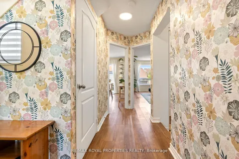 1308 Ashgrove Crescent, ON L1K 3A6