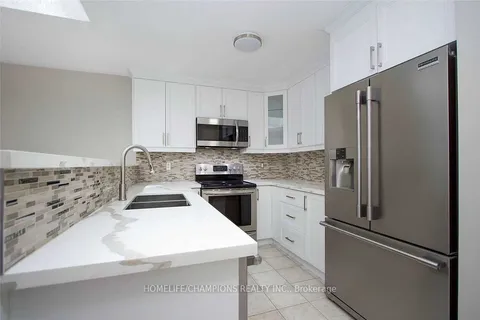 692 Ormond Drive, ON L1K 2R9