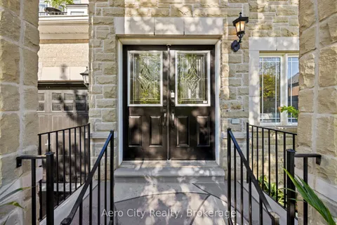 16 Carberry Crescent, ON L1Z 1S1