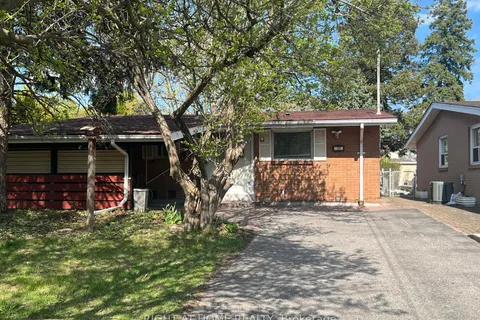 17 Brookridge Drive, Toronto, ON M1P 3M3
