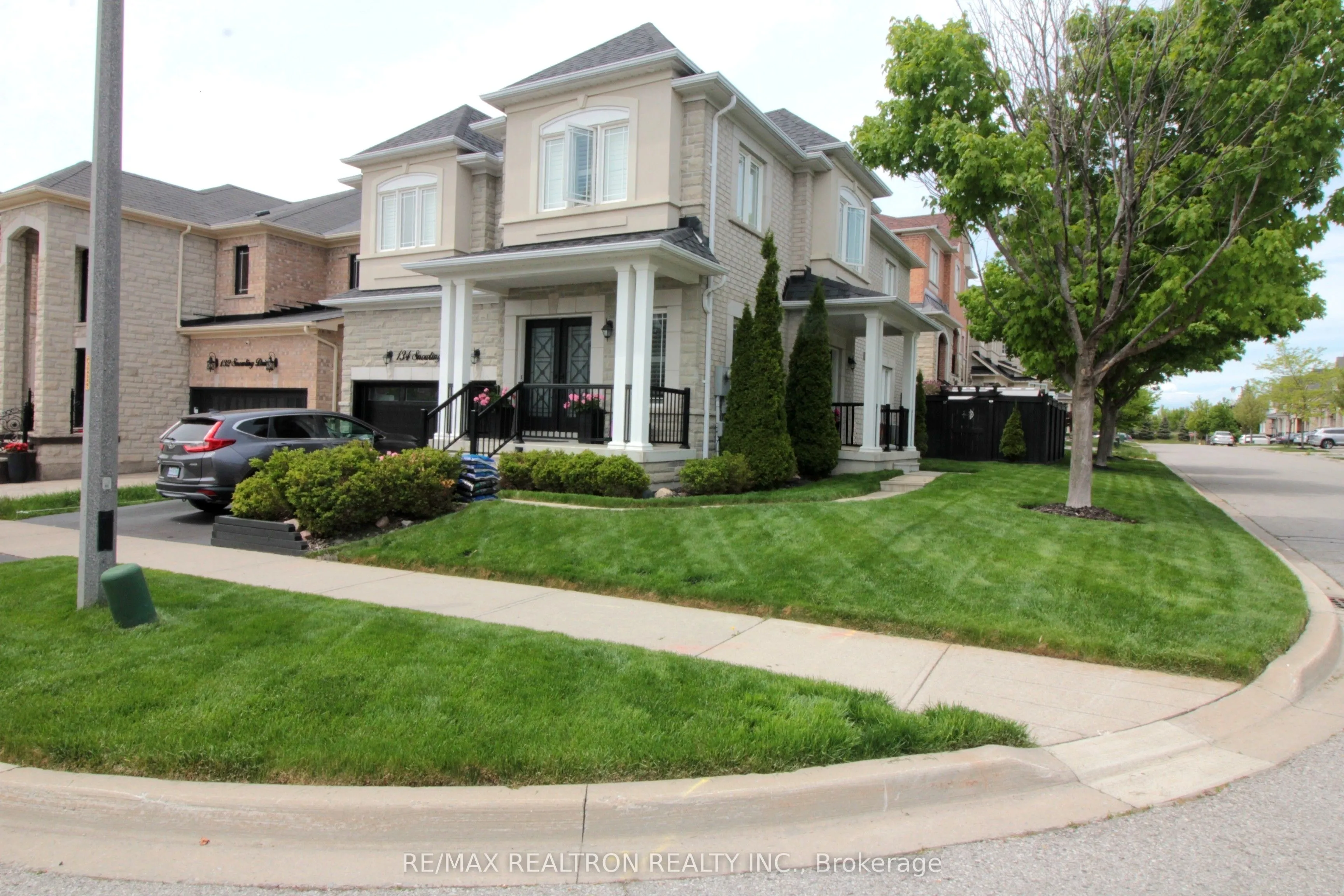 134 Snowling Drive, Ajax, ON L1Z 0G3