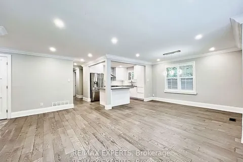 7 Montvale Drive, ON M1M 3E5