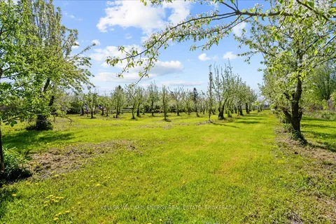 2263 Hwy 2 Highway, ON L1C 3K7