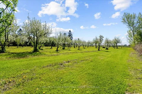 2263 Hwy 2 Highway, ON L1C 3K7