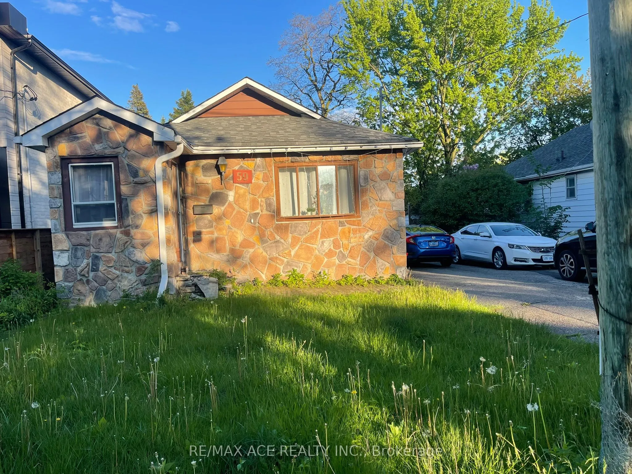 59 Kelsonia Avenue, ON M1M 1B2