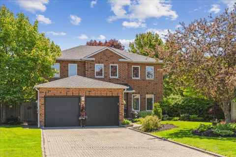 7 Brookdale Crescent, ON L1P 1J4