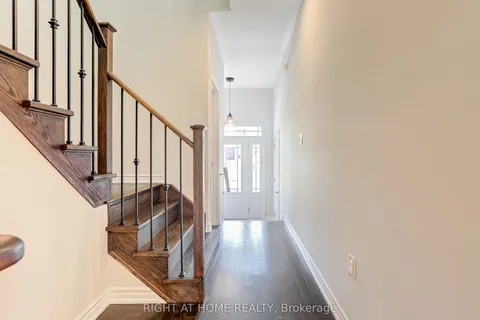 70 Moses Crescent, ON L1C 0T8