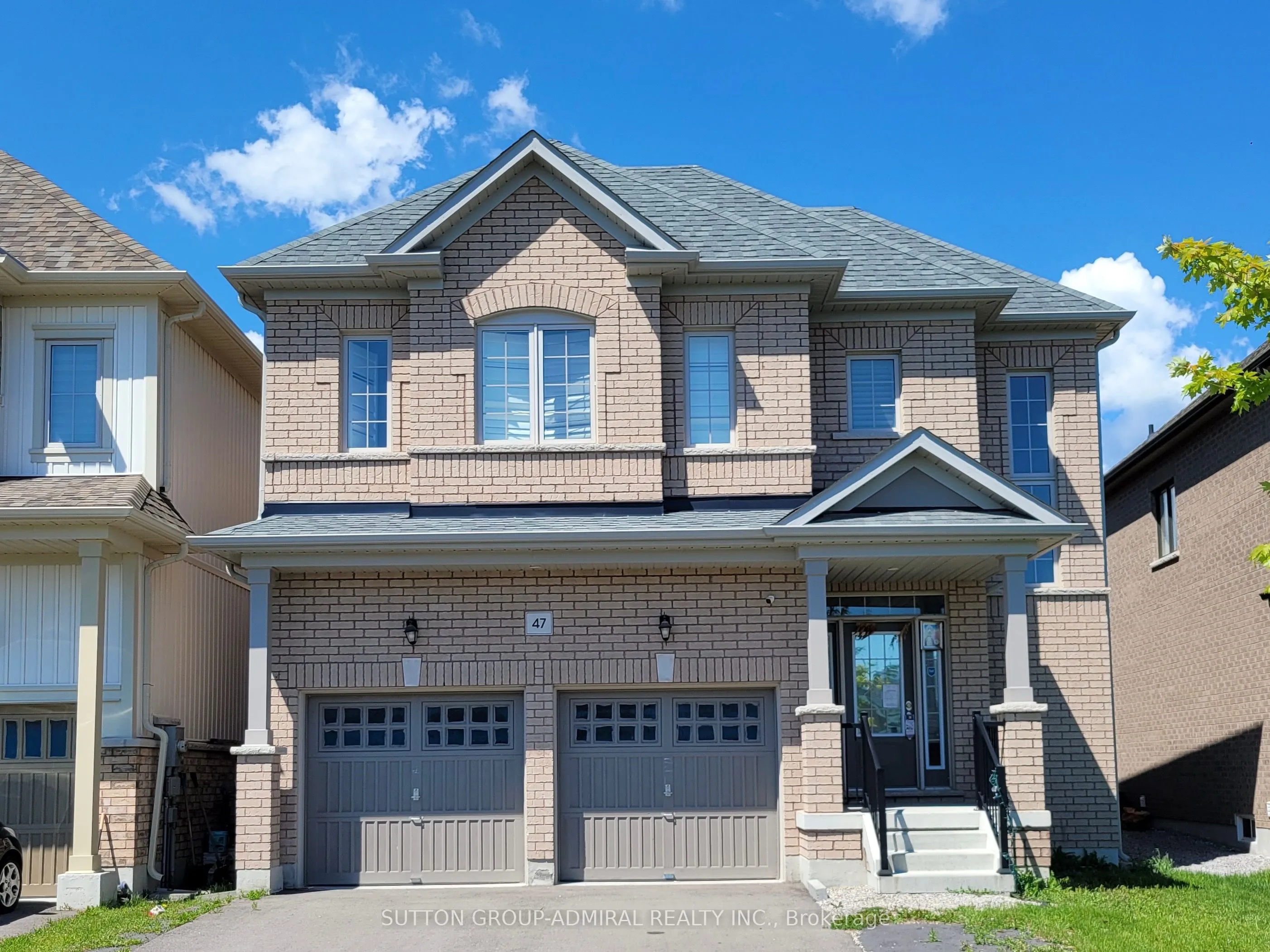 47 Douglas Kemp Cres Crescent, ON L1C 7E3