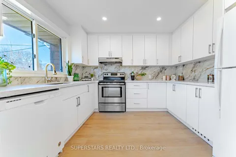 474 Fernhill Boulevard, ON L1J 5J7