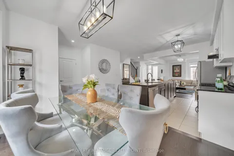 202 Coronation Road, ON L1P 0H7