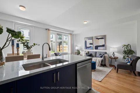 16 Sorbara Way, ON L1M 2L1