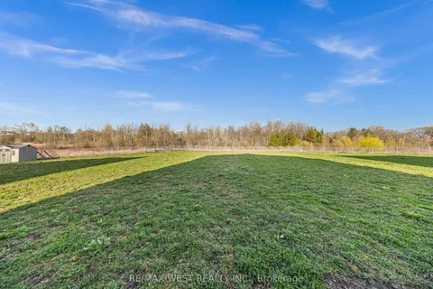 2485 Bandsman Crescent, ON L1L 0M1