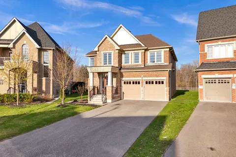 2485 Bandsman Crescent, ON L1L 0M1