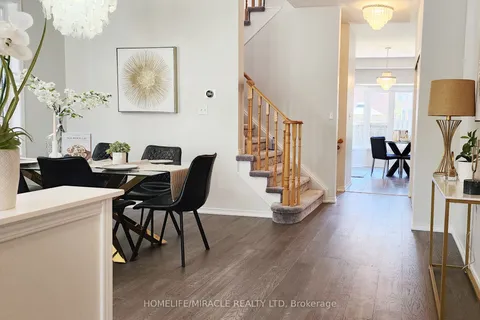 35 Rushbrooke Way, ON L1Z 2C4