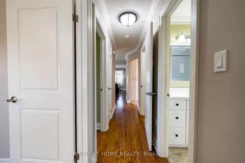 109 Crawforth Street, ON L1N 3S4