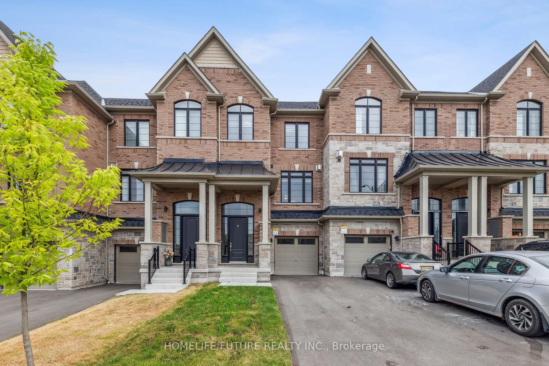 38 Elkington Crescent, ON L1P 0L7