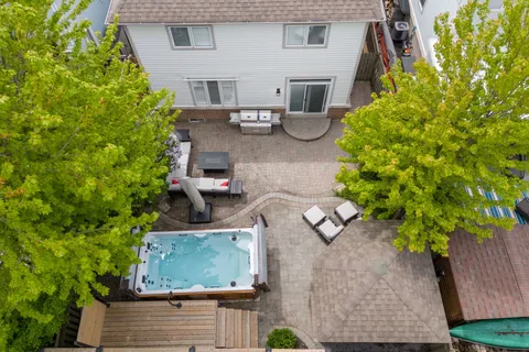 19 Havenwood Place, ON L1N 9V6