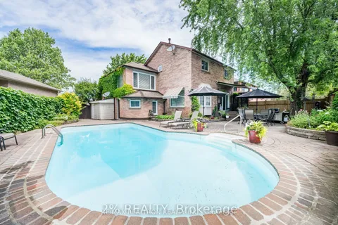 536 Dahlia Crescent, ON L1W 3G5