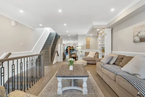 109B Robinson Avenue, ON M1L 3T2