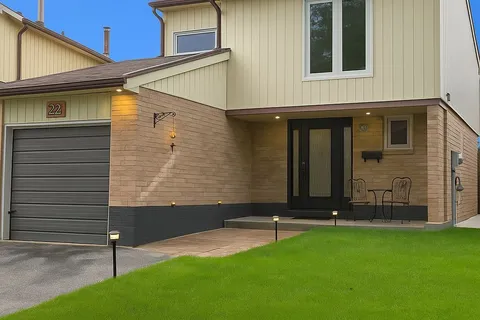 22 Caronia Square, ON M1B 2Z8