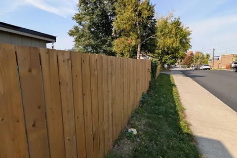 2398 Gerrard Street, ON M4E 2E1