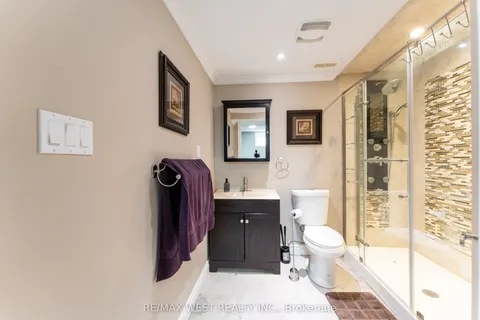 38 Napiermews Drive, ON L1T 0C9
