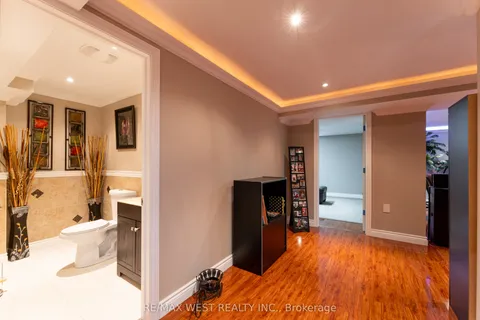 38 Napiermews Drive, ON L1T 0C9