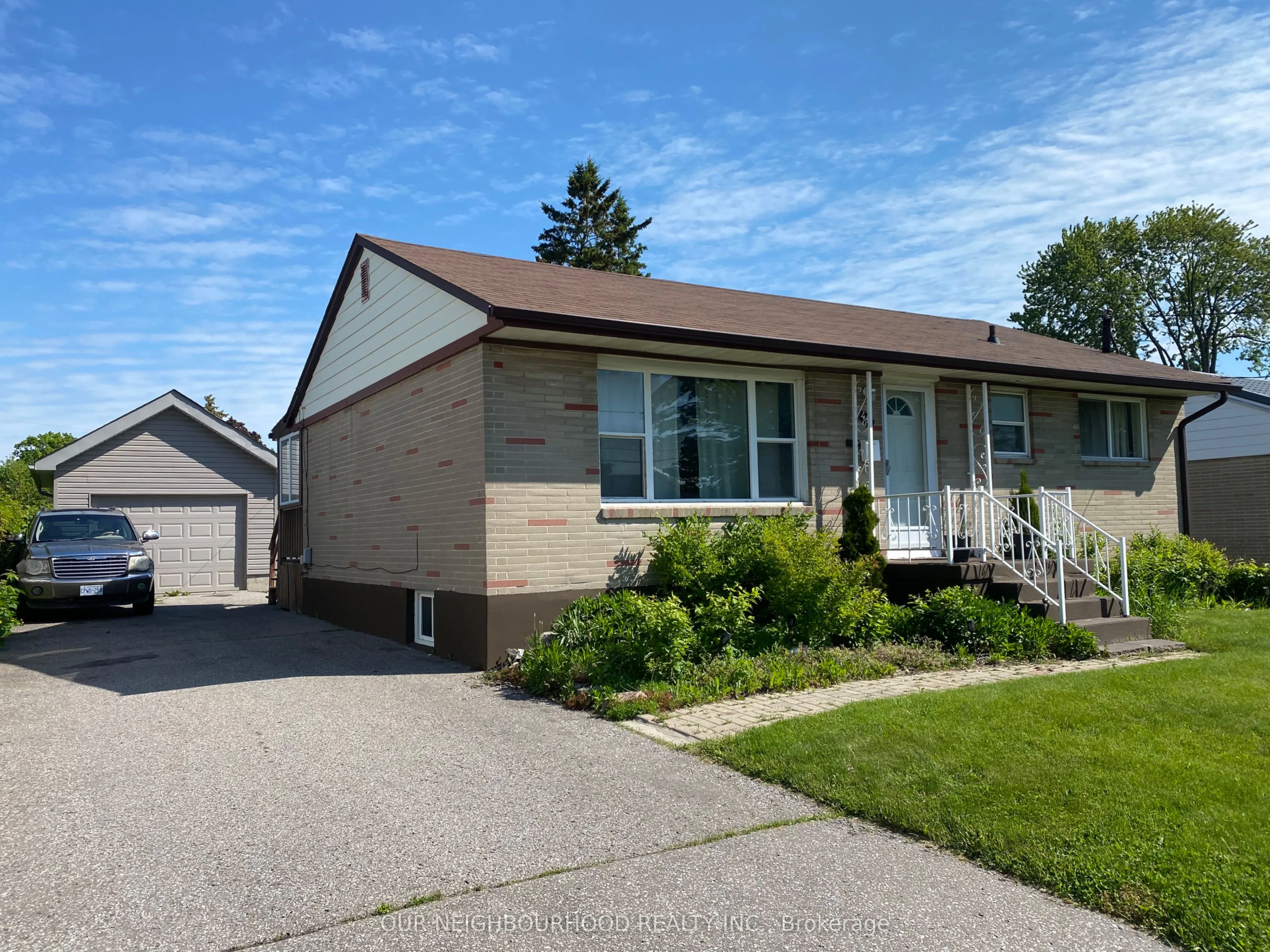 494 Annapolis Avenue, ON L1J 2Y7