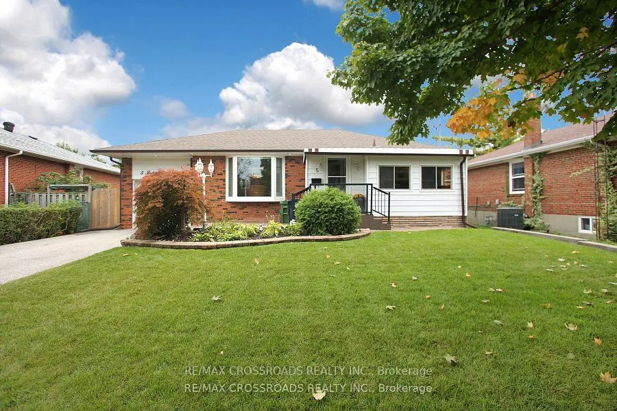 5 Independence Drive, ON M1K 3R7