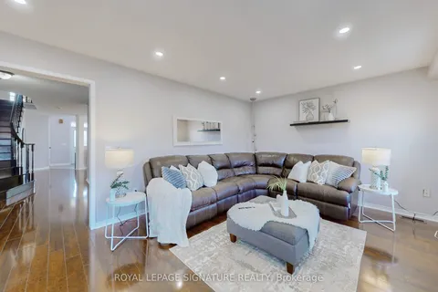 59 Medland Avenue, ON L1P 1S7