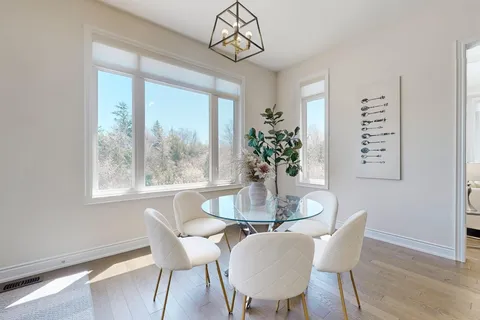 12 Donwoods Crescent, ON L1R 0N1